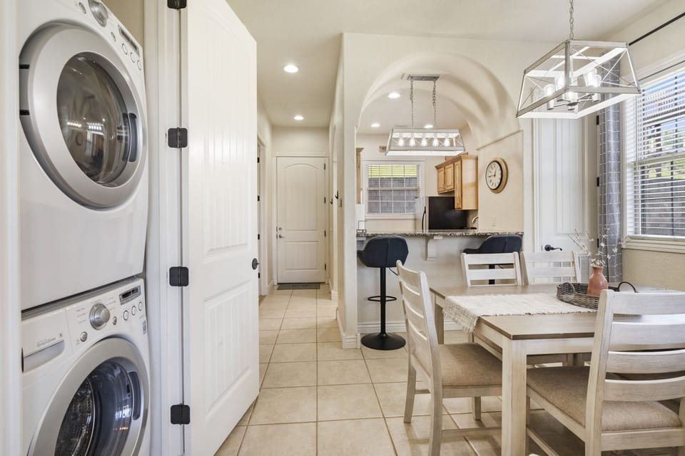 Full size washer and dryer available for guest use.  Laundry pods in guest table