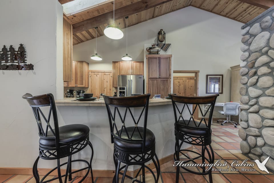 Breakfast bar off the kitchen