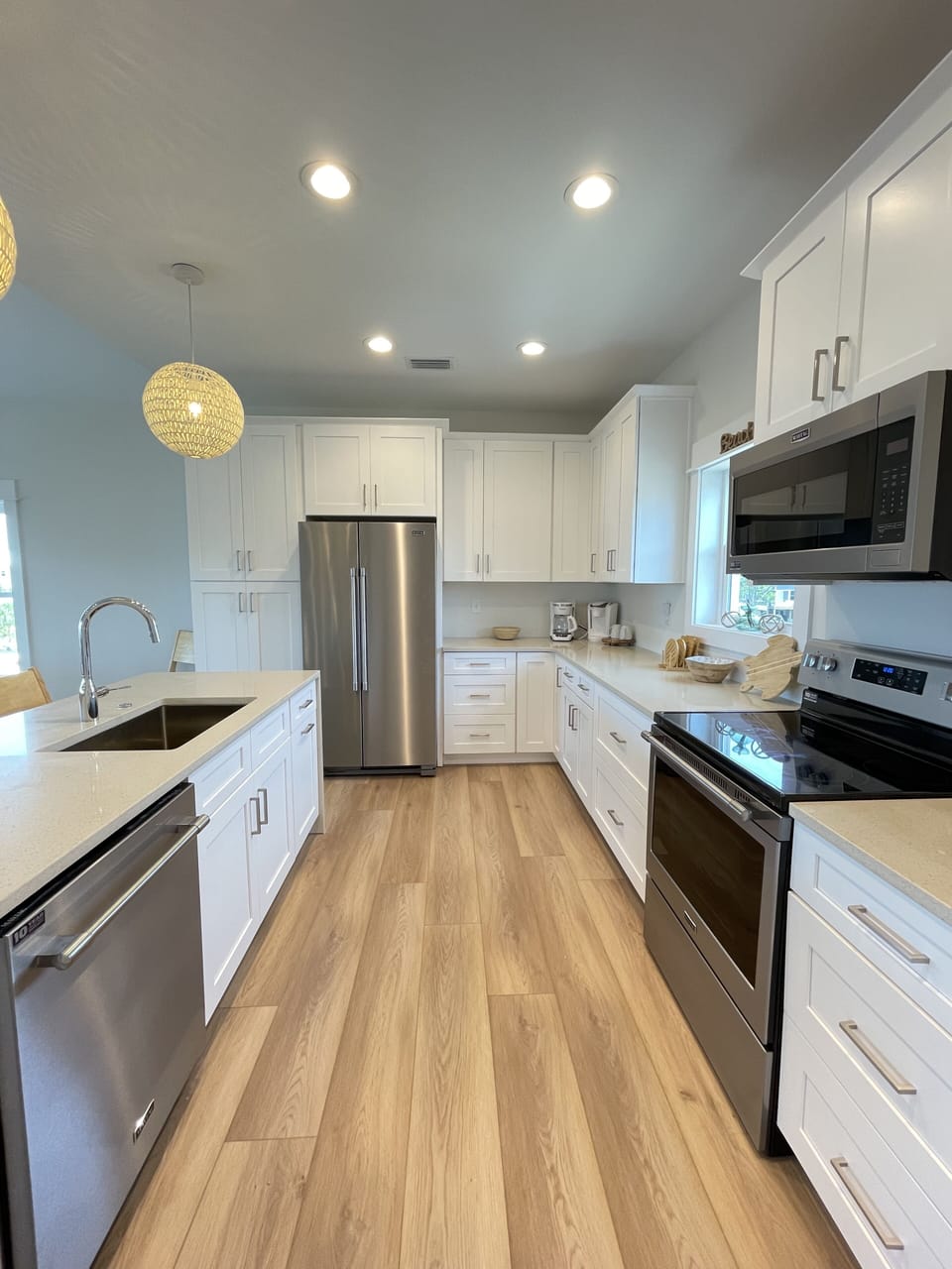 All brand-new kitchen appliances