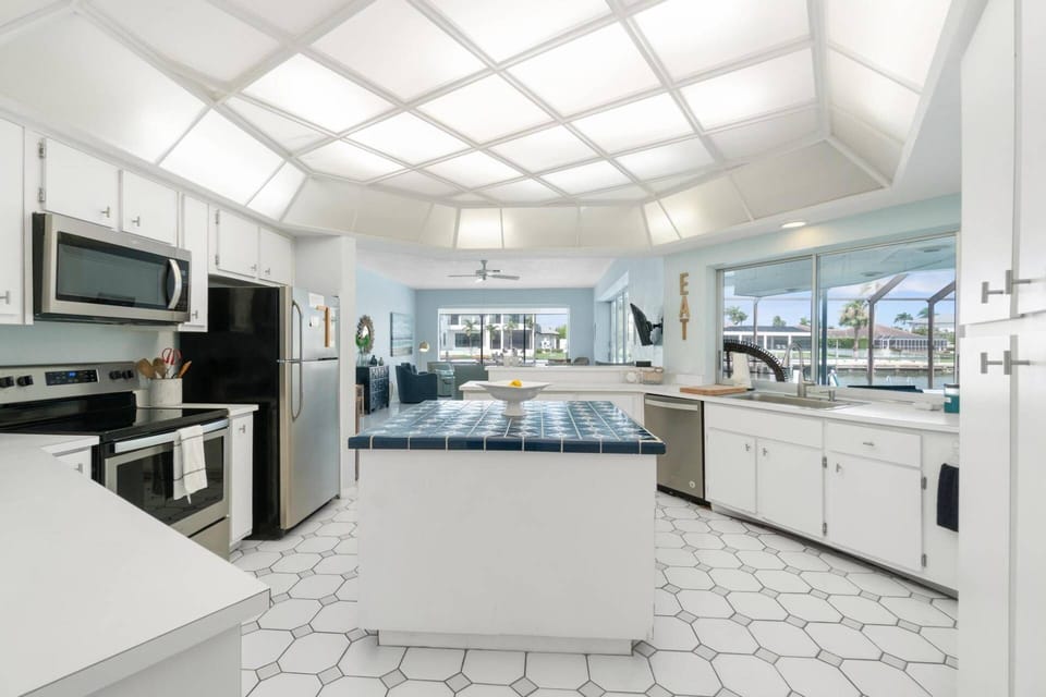Lots of prep space and newer appliances make cooking a breeze.