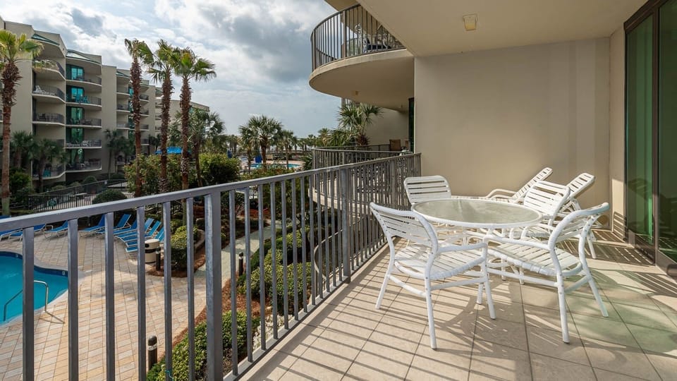 Condo, 2 Bedrooms | Outdoor dining