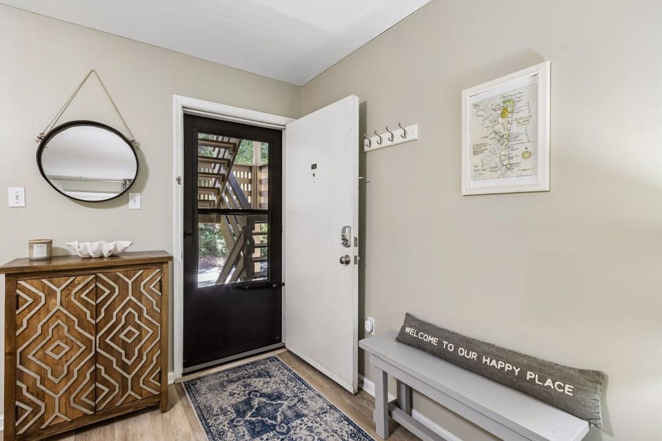 Condo, 2 Bedrooms | Interior