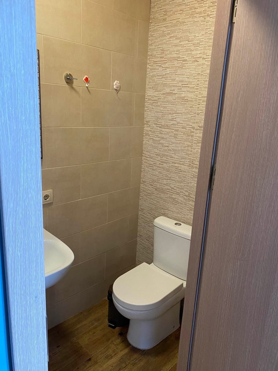 Double Room | Bathroom | Shower, towels, soap, toilet paper