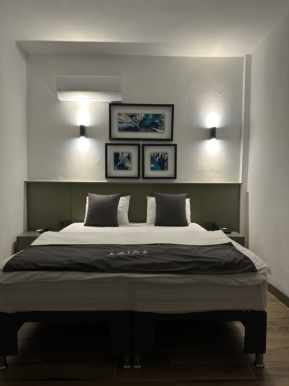 Superior Room, 1 Bedroom | Frette Italian sheets, premium bedding, minibar, in-room safe