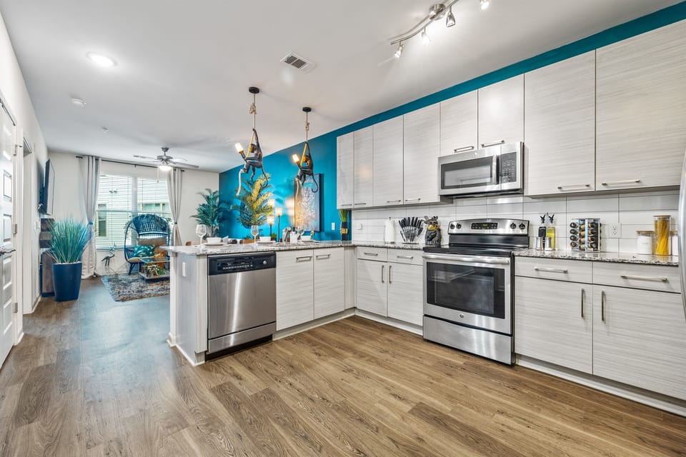 Fully Stocked Kitchen