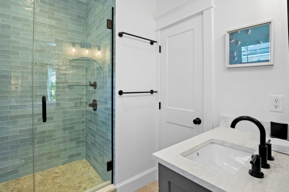 Second Bathroom, Ensuite