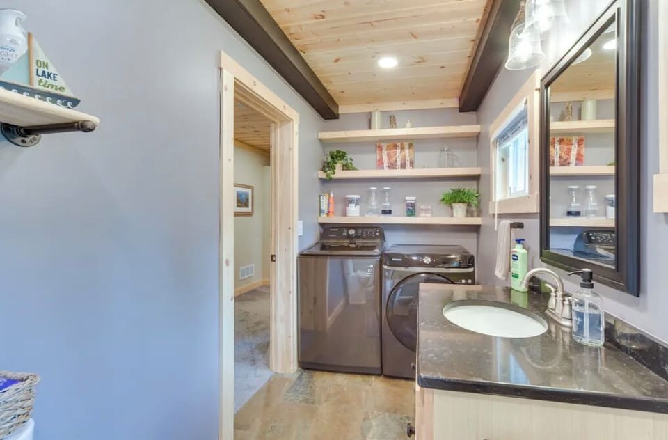 Newly remodeled bathroom/laundry room 