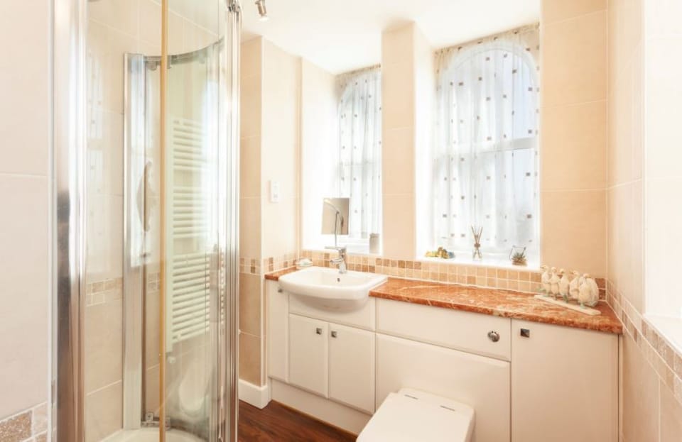 Granville Heights Ensuite