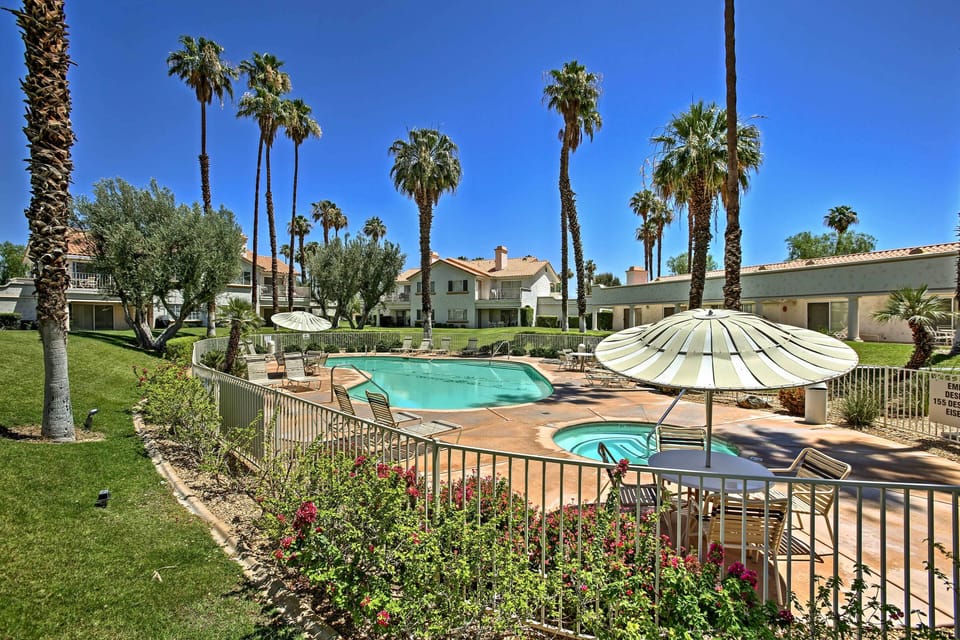 Community Amenities | Basketball Court | Pickleball | 18 Heated Pools