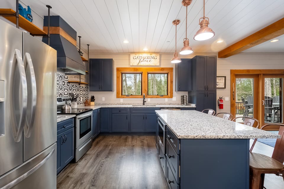 Attractive and functional, the kitchen has everything you need.