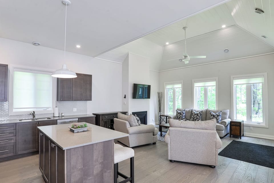 Granite Kitchen-Family Room