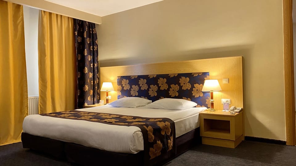 Standard Double or Twin Room | In-room safe, desk, cribs (free), rollaway beds (surcharge)