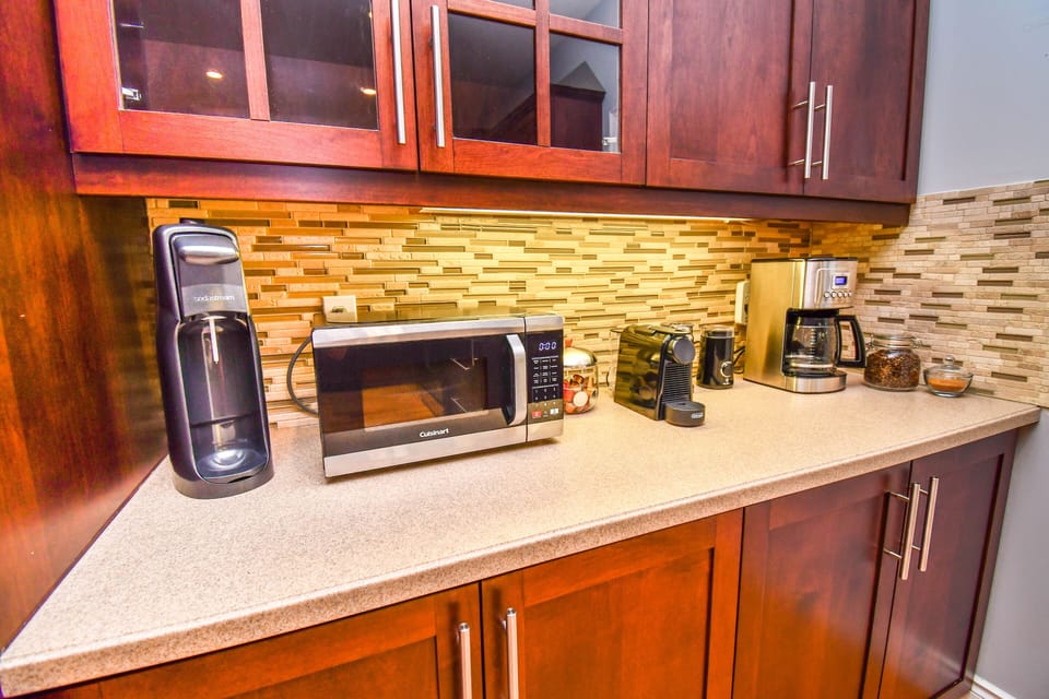 Kitchen appliances 