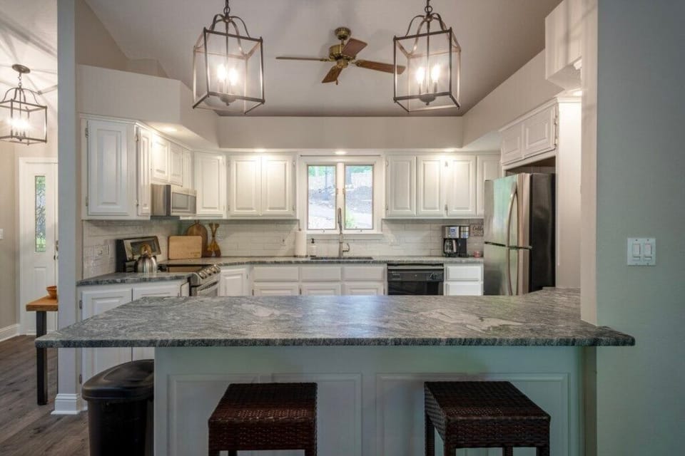 Seating at Kitchen Counter