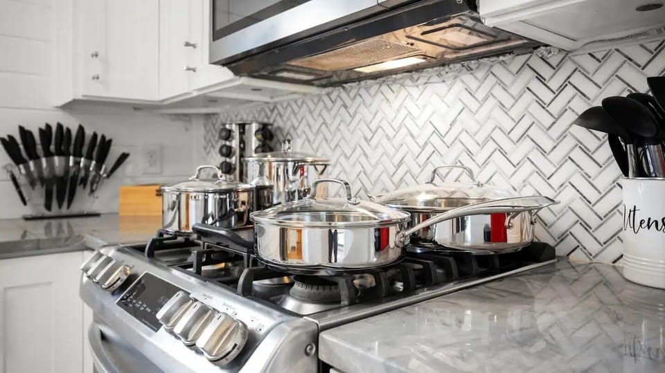 Perfect for everything from quick breakfasts to gourmet dinners!