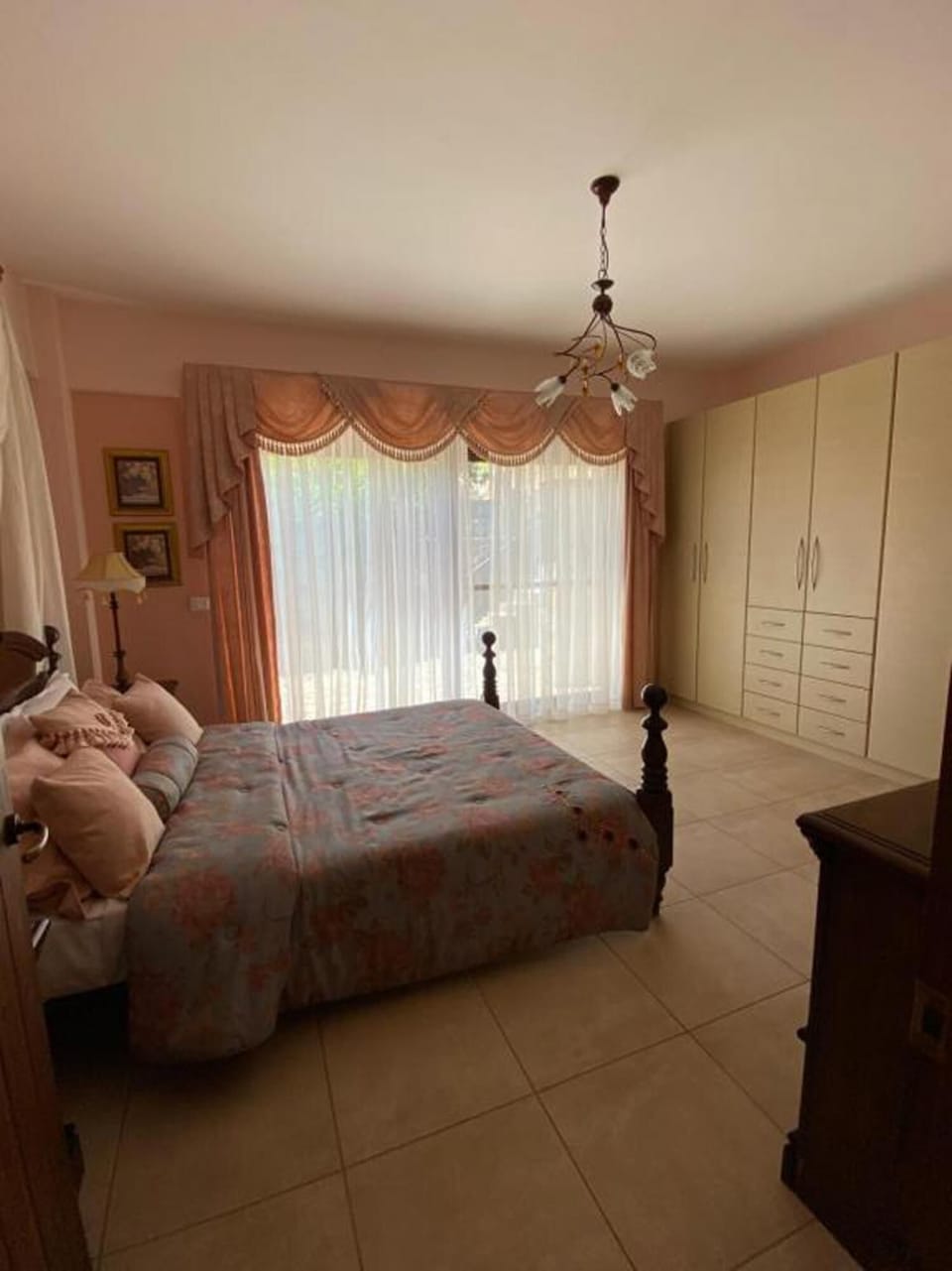 House | 3 bedrooms, soundproofing