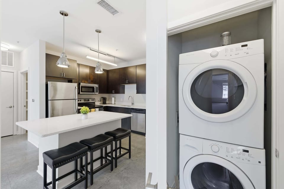 Apartment, 2 Bedrooms | Laundry