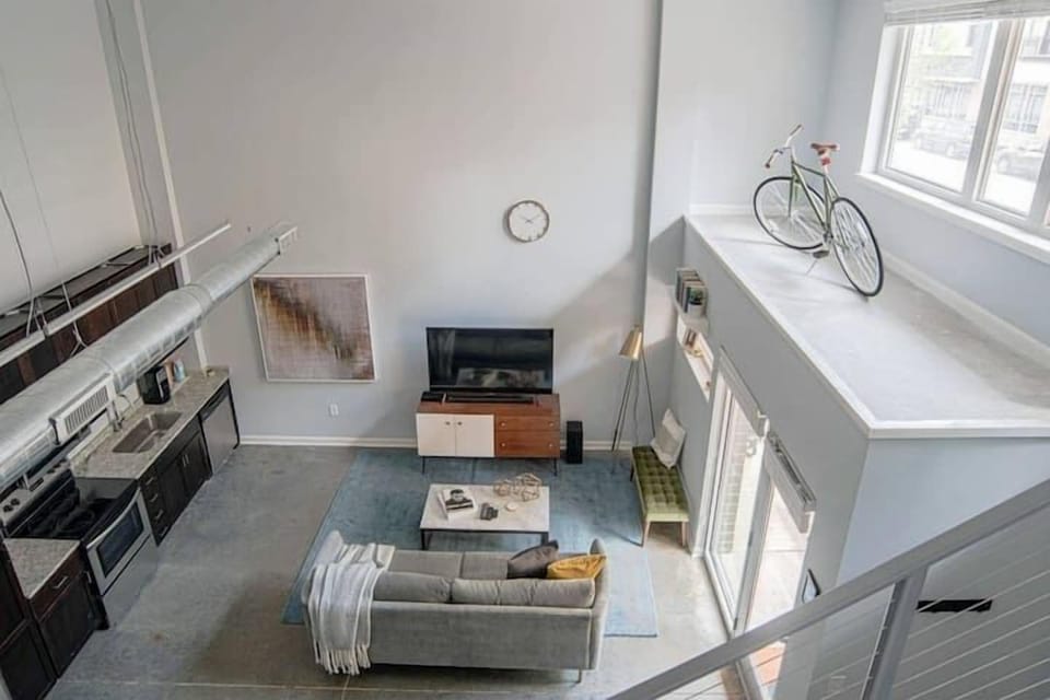 Apartment, 2 Bedrooms | Living area | 43-inch Smart TV with digital channels, TV