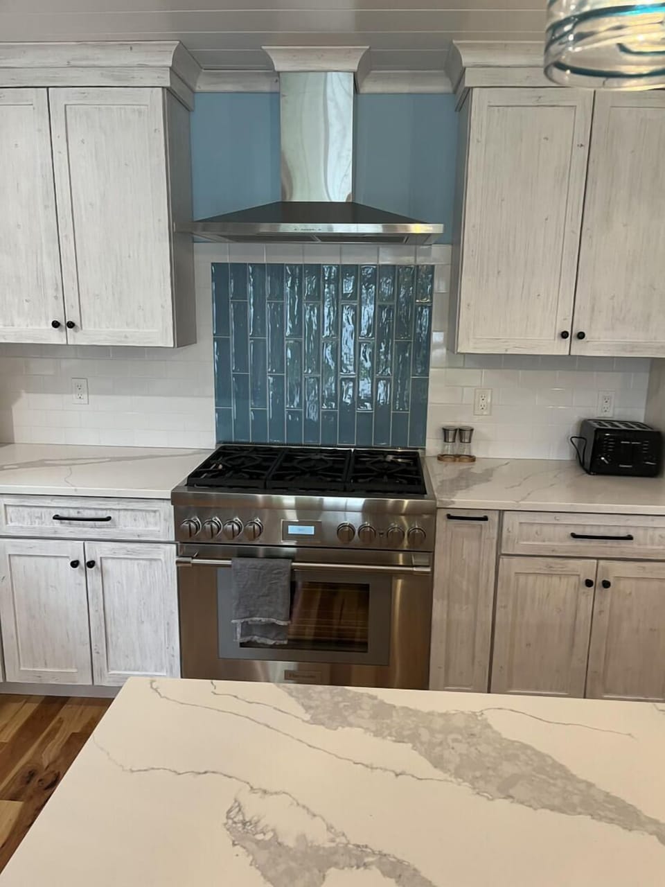 gorgeous kitchen area