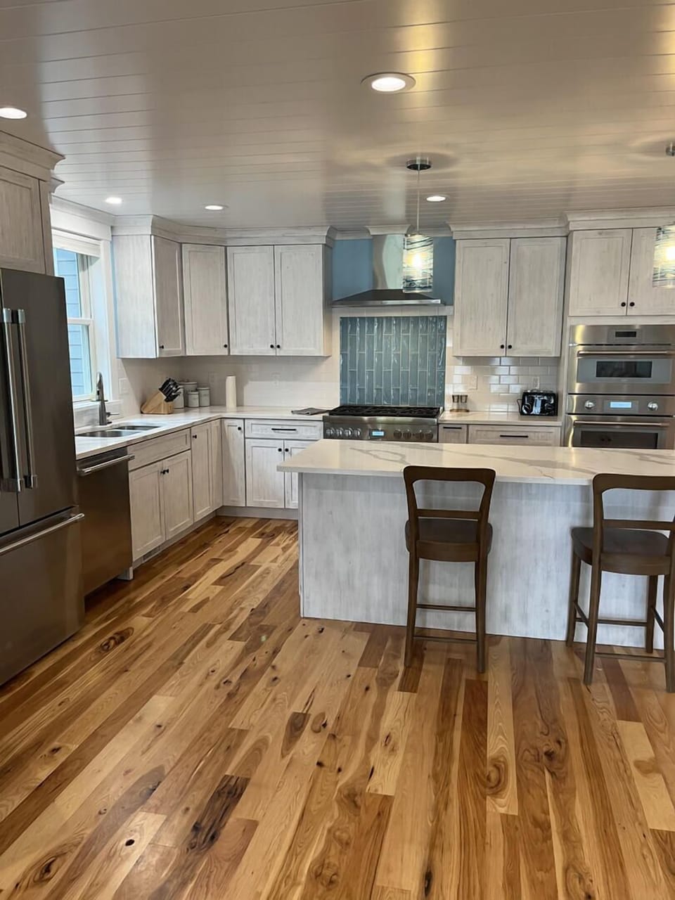 counter seating in kitchen