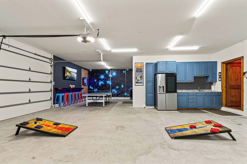 More than just a garage, it's a game room too! Grab a drink and hang out at the bar while your friends play Table Tennis and the littles learn Cornhole. Rainy days at the lake? No problem. 