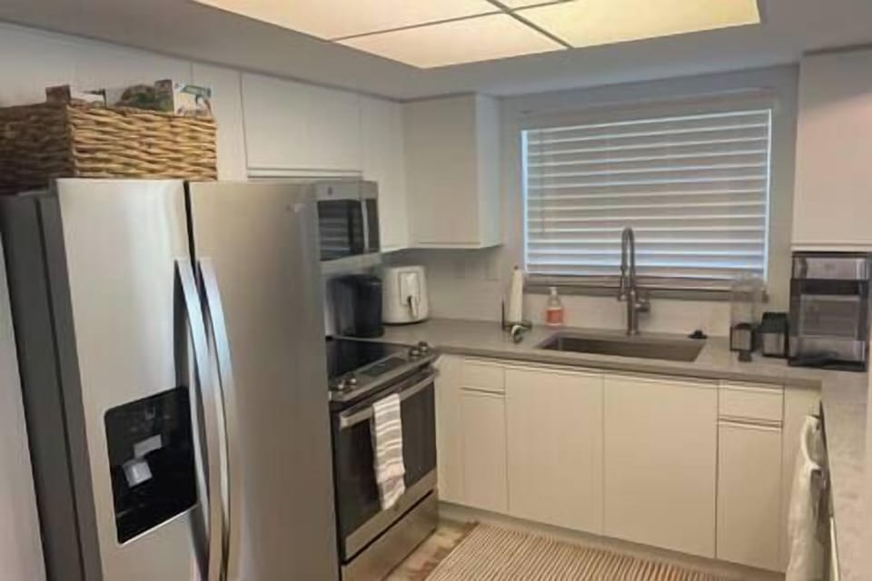Furnished Kitchen