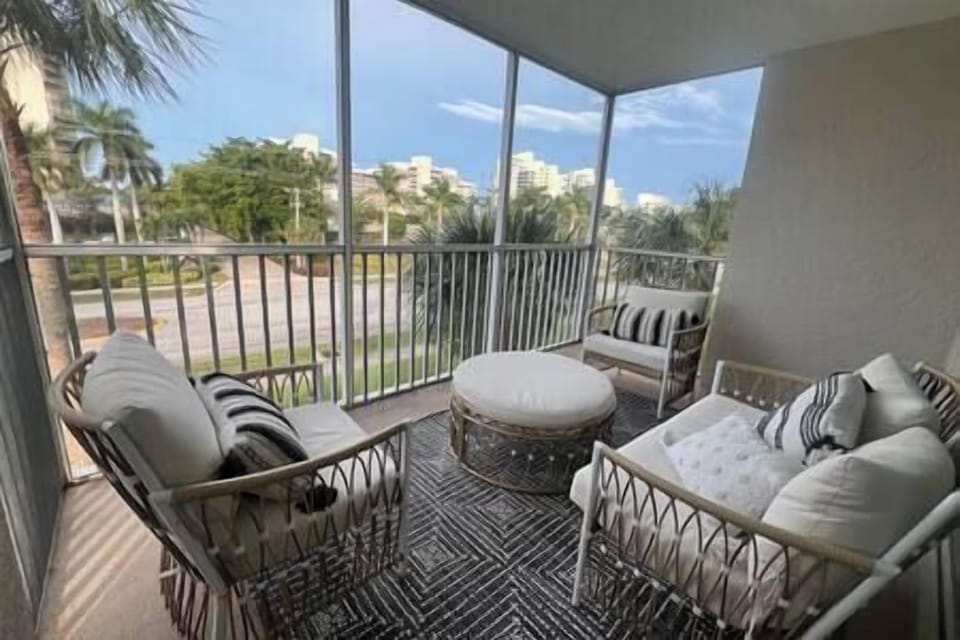 Screenened Patio
