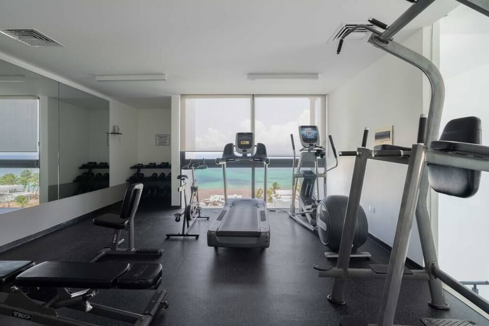 Rooftop Gym with Ocean View (1)