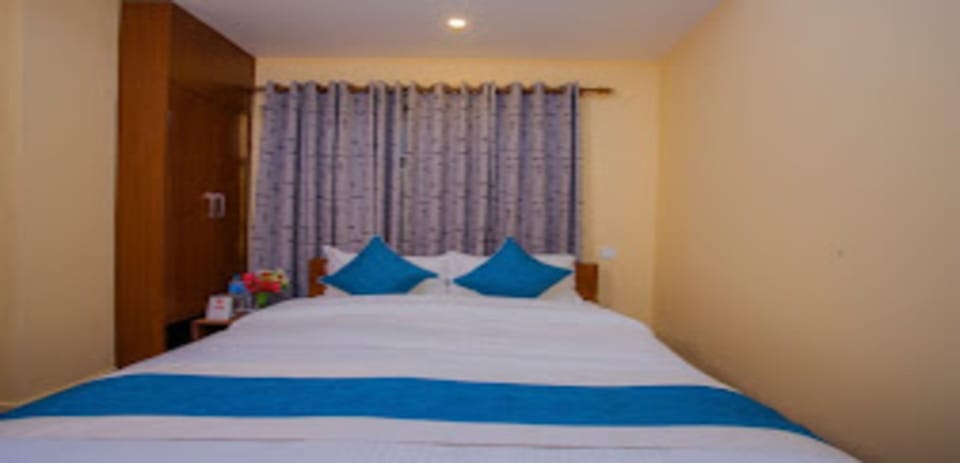 Double Room | Free WiFi, bed sheets