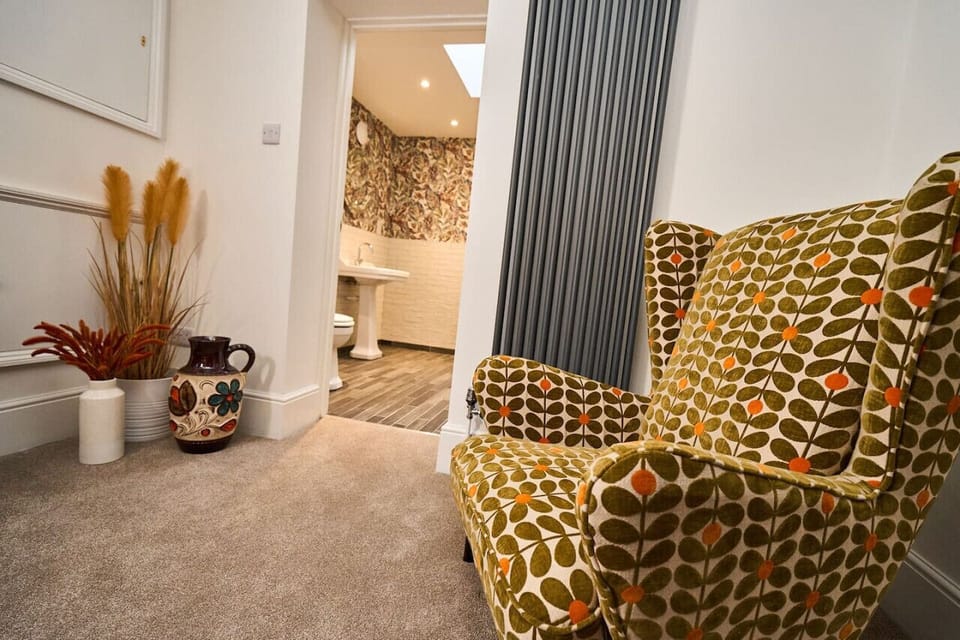 Stylish touches in the ground floor bedroom, ensuite wet room