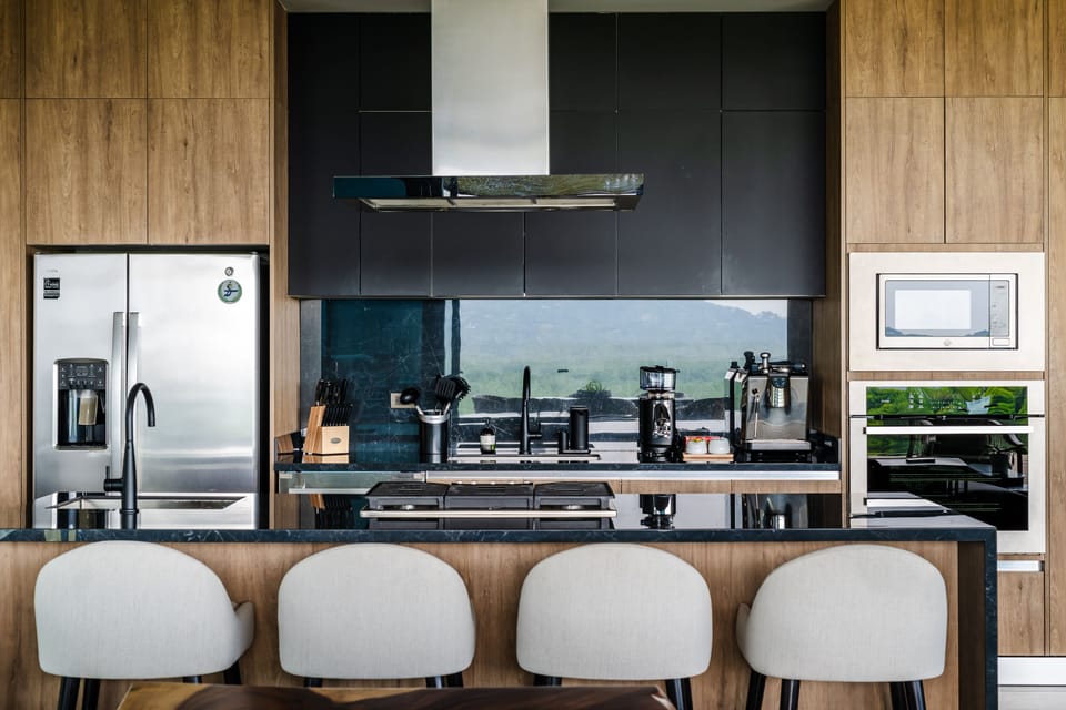 Fully equipped kitchen - Gourmet kitchen with chef-grade appliances