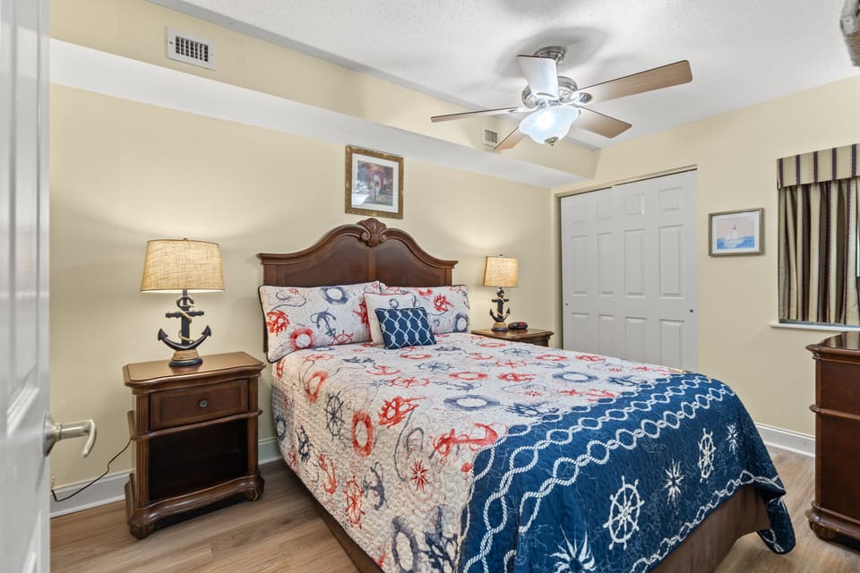 3rd Bedroom w/1 Queen