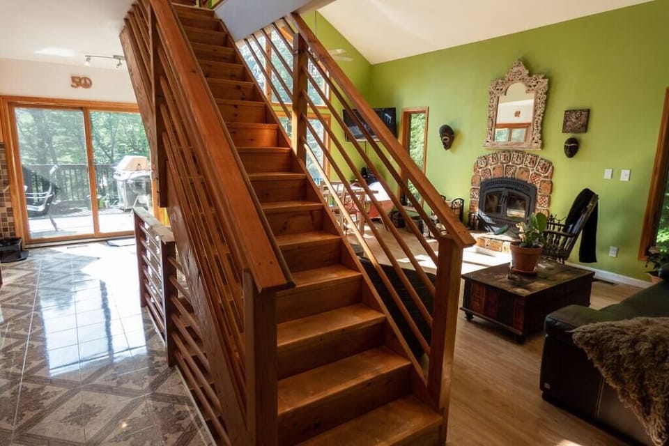 Enter into dramatic vaulted spaces.