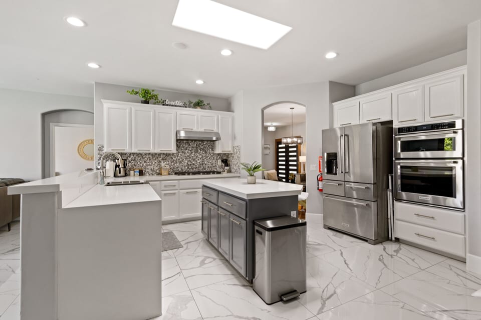 House, Multiple Beds, Pool Access, Pool View (Haleola Palm Springs) | Private kitchen | Fridge, microwave, oven, stovetop