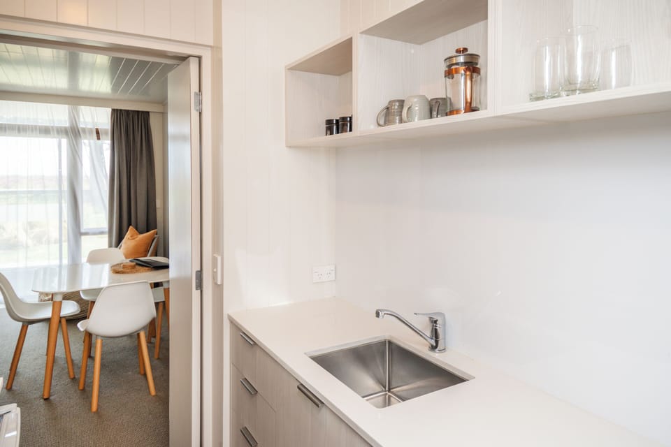 Superior Apartment, Beach View | Private kitchen | Microwave, stovetop, electric kettle, cookware/dishes/utensils