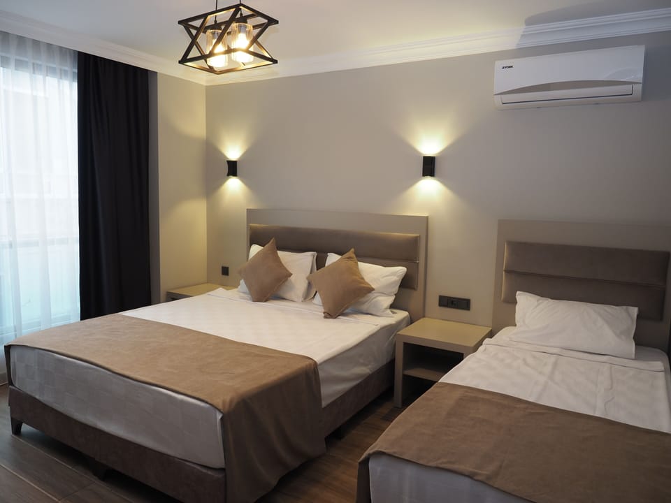 Premium bedding, minibar, desk, soundproofing