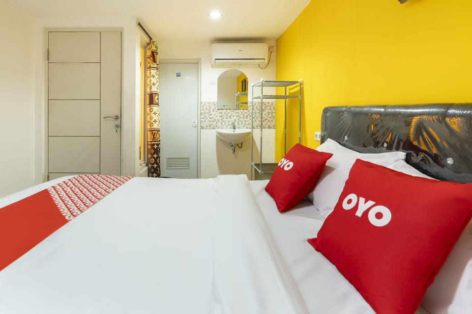 Standard Double Room | Laptop workspace, free WiFi, bed sheets