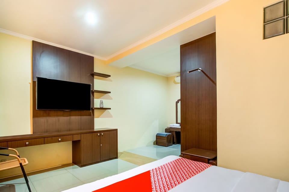 Standard Double Room | Free WiFi, bed sheets