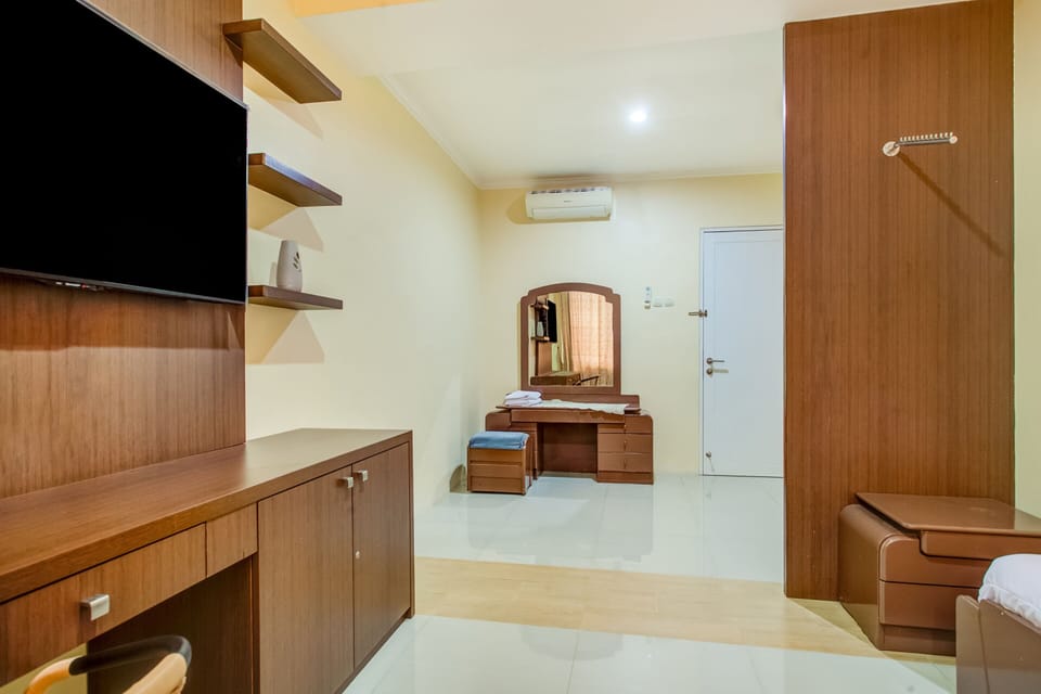 Standard Double Room | Free WiFi, bed sheets