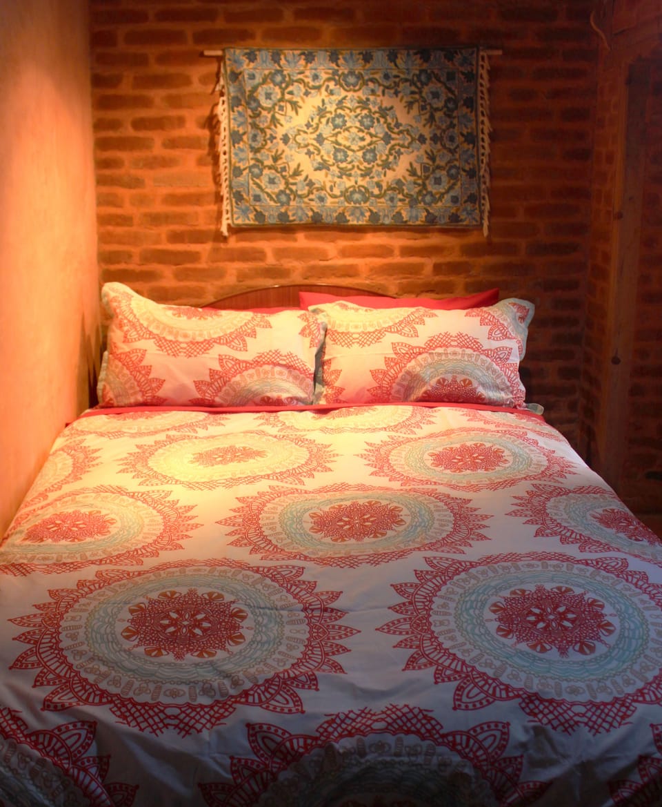 1 bedroom, individually decorated, individually furnished, free WiFi