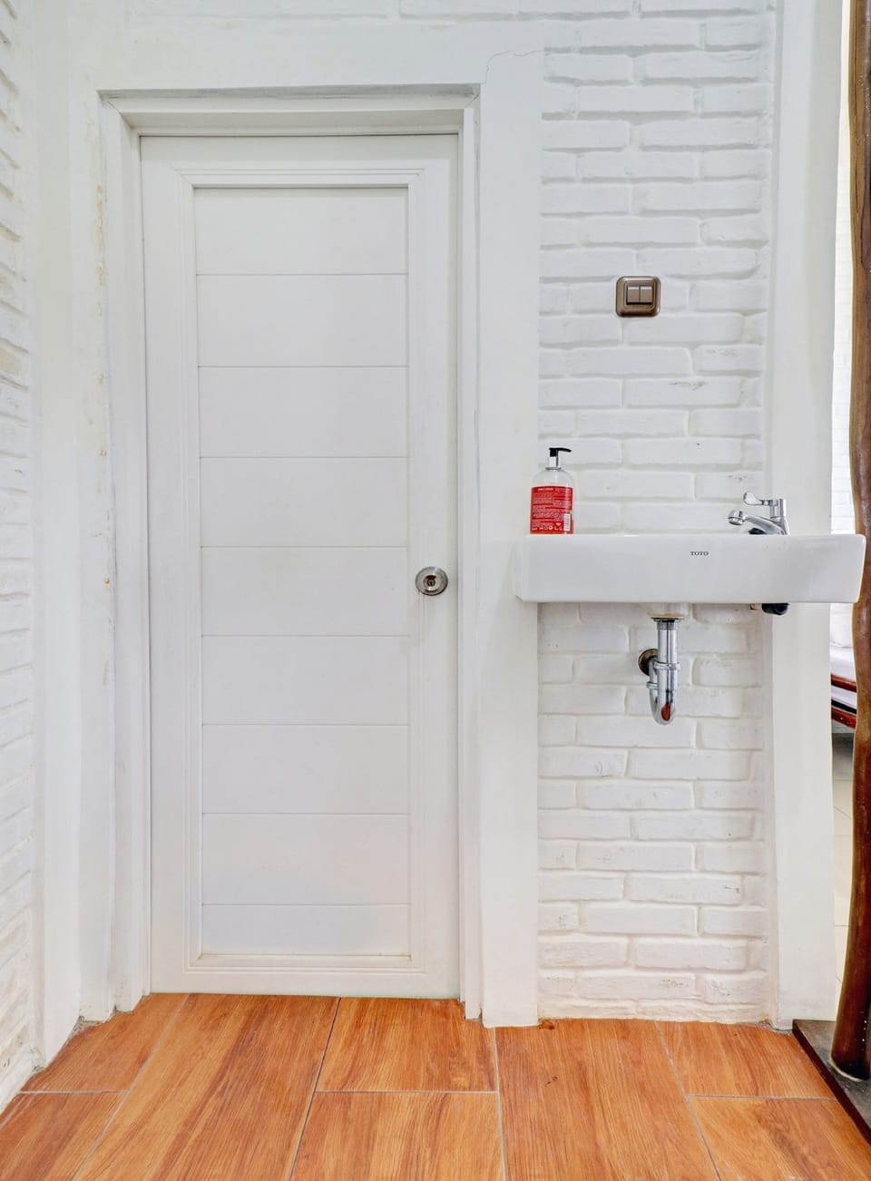 Deluxe Double Room | Bathroom | Shower, towels