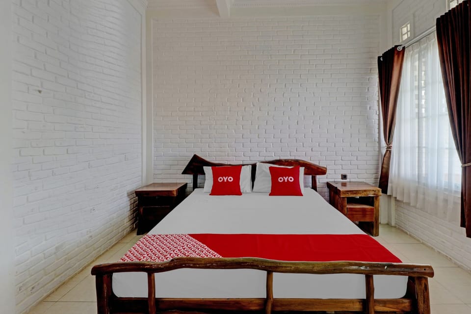 Deluxe Double Room | Desk, laptop workspace, free WiFi, bed sheets