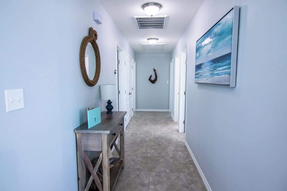 House, Multiple Beds, Pool Access, Pool View (Off da Hook) | Interior