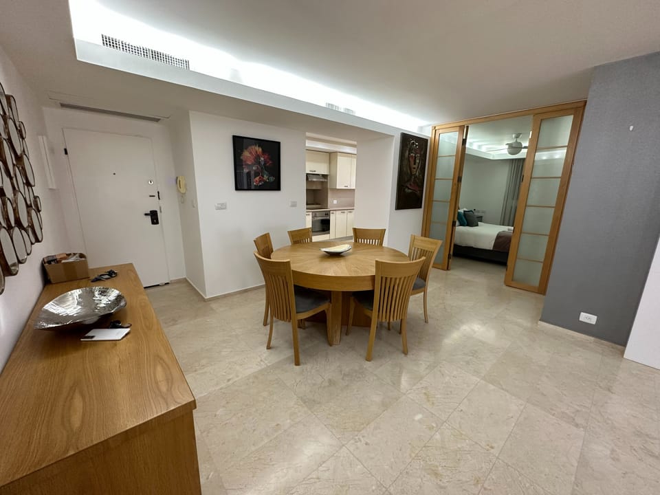 Apartment, Balcony | In-room dining