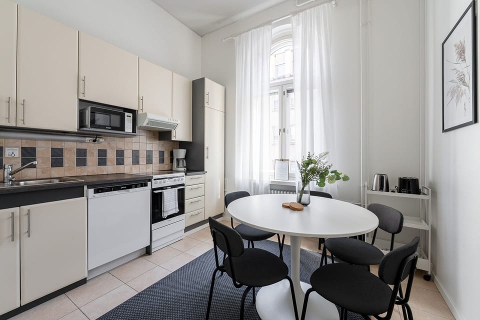 Exclusive Apartment | Private kitchen | Full-size fridge, microwave, oven, stovetop