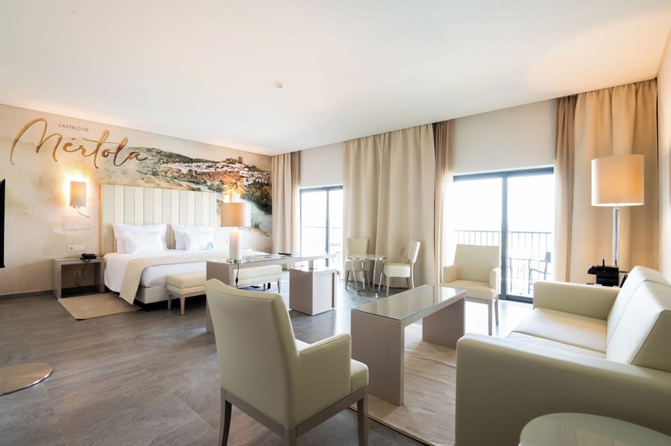 Suite | Minibar, in-room safe, desk, free WiFi