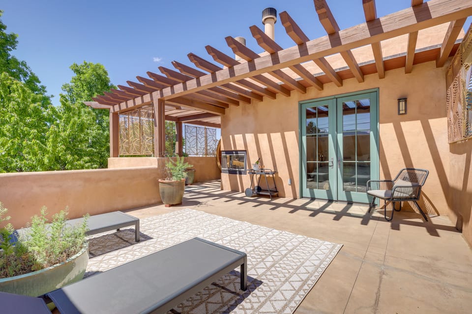 Balcony | Free WiFi | 1 Exterior Security Camera (Facing Entry)