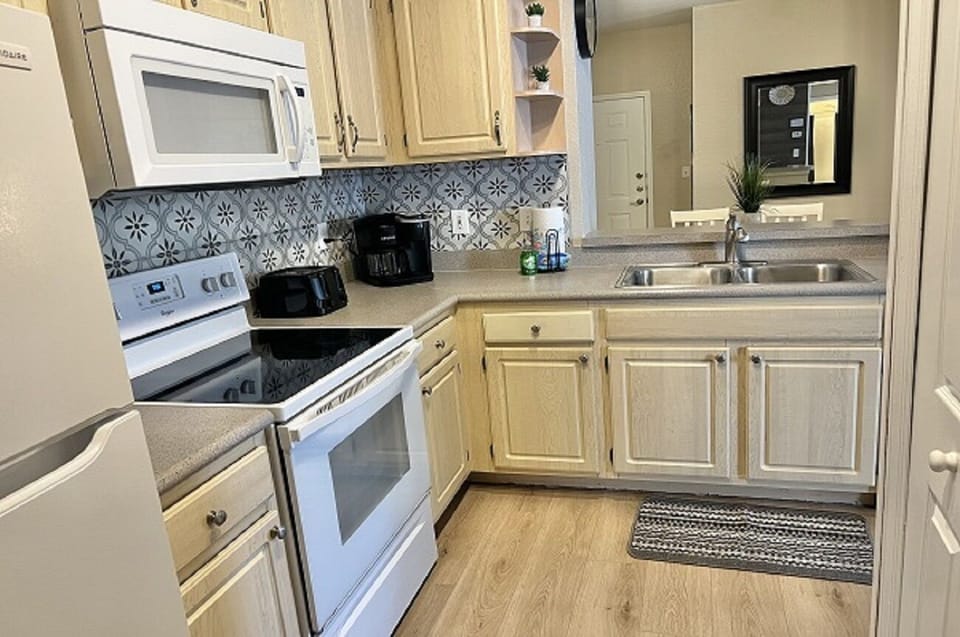 Fully Eqipped Kitchen