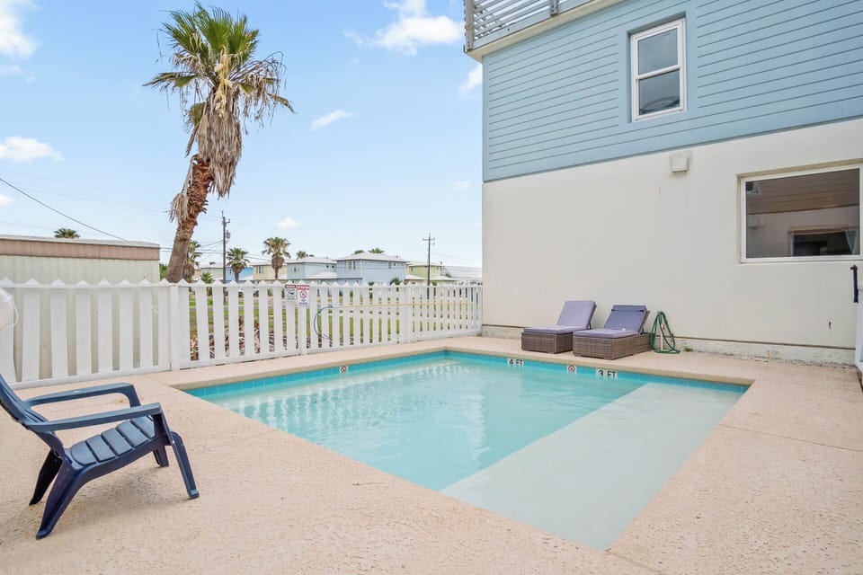 House (4 Bedrooms) | Property amenity