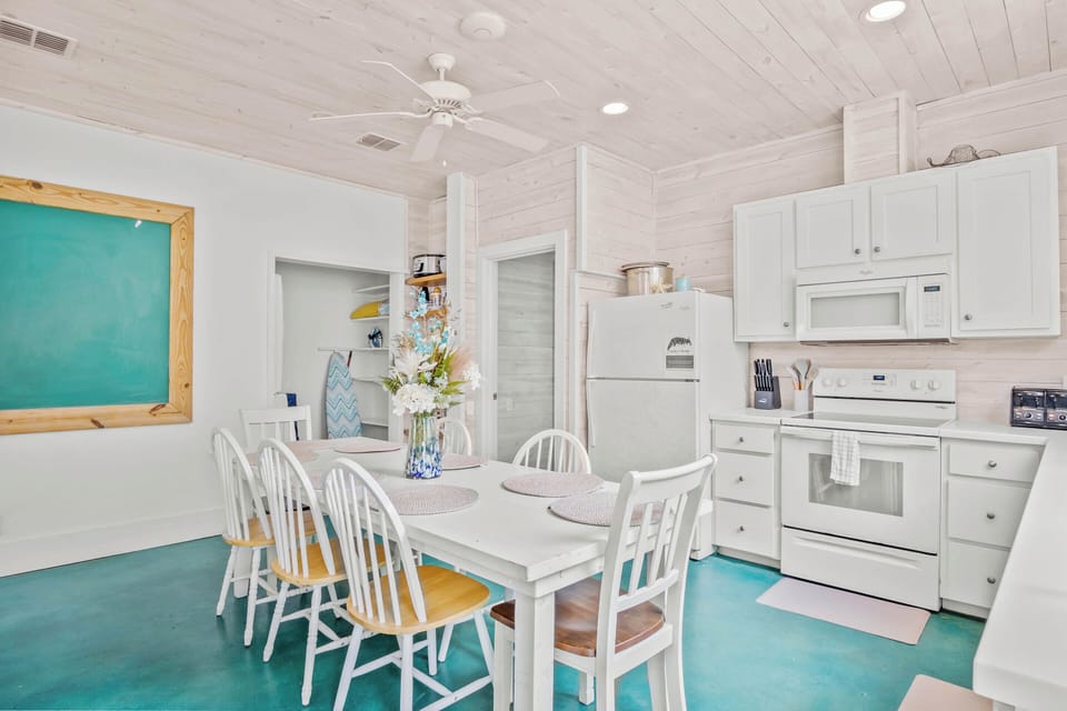 House (4 Bedrooms) | Property amenity